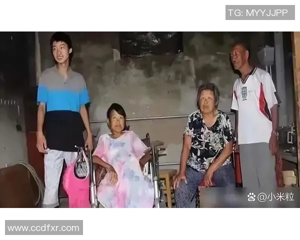 《足球巨星隐身大爷街头纵横十年 暗藏惊天秘密的传奇人生》