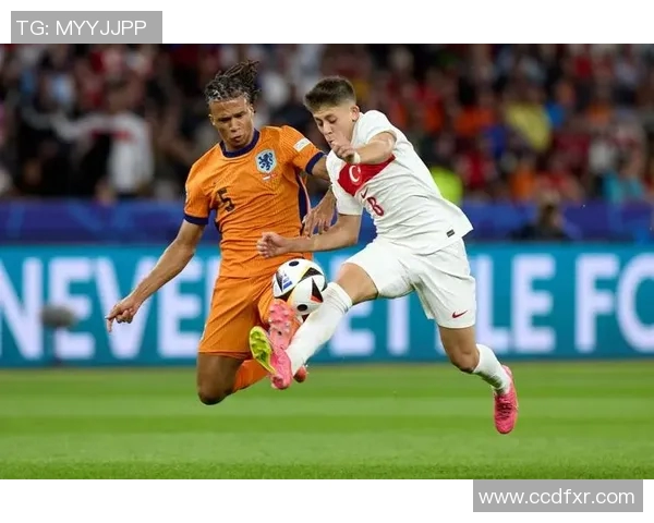 当今足坛健在的顶级球星盘点与未来潜力巨星的崛起 当今足坛健在的顶级球星盘点与未来潜力巨星的崛起